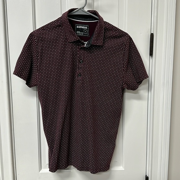Express Moisture Wicking Short Sleeve Polo Burgundy Print - Picture 1 of 6